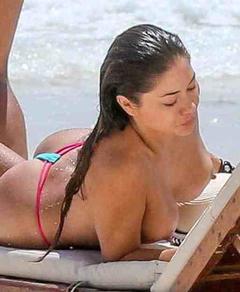 Arianny Celeste sunbathing topless