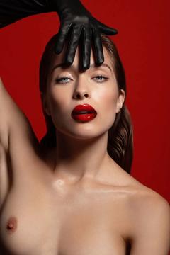 Alexa Arana Schap topless