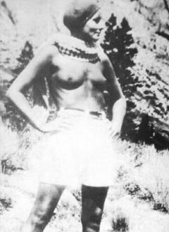 Greta Garbo posing topless