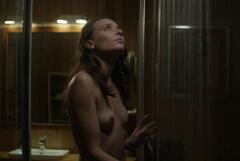 Josefin Asplund topless at Himmelsdalen
