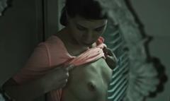 Polish actress Sandra Koscielniak shows her nude tits at Jadlowstret