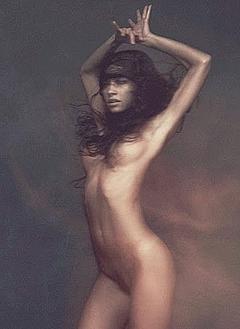 Emilie Payet posing naked