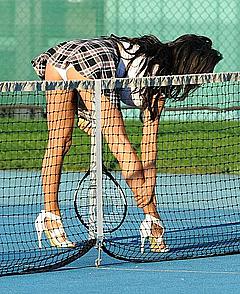 Chloe Khan upskirt to pants at a tennis court