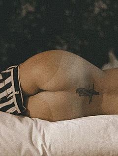 Carla Quevedo exposed her nude tight ass