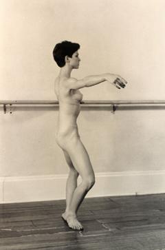 Young Madonna fully nude