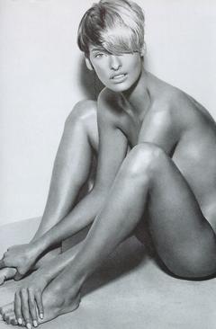 Linda Evangelista naked