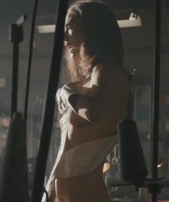 Jennifer Connelly naked in American Pastoral