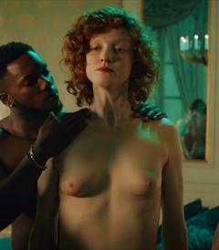 Anne-Laure Vandeputte nude tits at Keizersvrouwen AKA Women of the Night