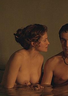 Lucy Lawless naked in Spartacus