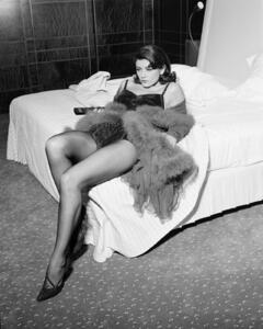 Catherine Zeta-Jones sexy early photoshoot (1992)