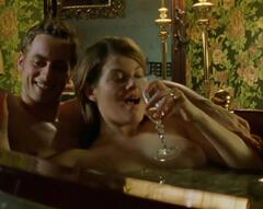 Birge Schade nude in a bathtub at Kommissar Rex