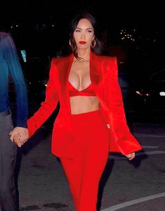Megan Fox sexy cleavage in red bra