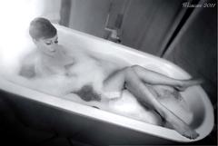 Giorgia Wurth nude in a bath