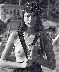 Kasia Struss topless