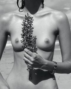 Mali Koopman nude breasts black-&-white scan