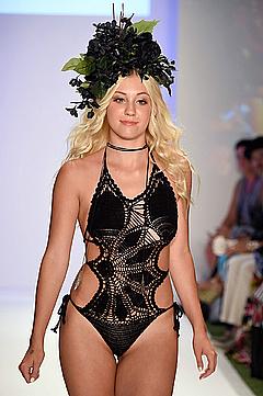 Ava Sambora sexy at Baes and Bikinis fashion show
