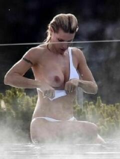 Michelle Hunziker oops paparazzi photo