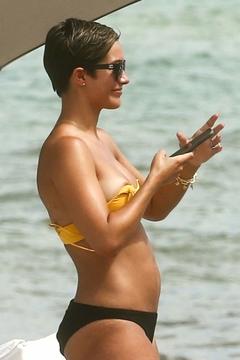 Frankie Bridge nipple slip