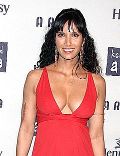 Pregnant Padma Lakshmi deep cleavage