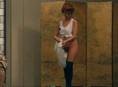 Miou-Miou flashing her hairy bush at La lectrice