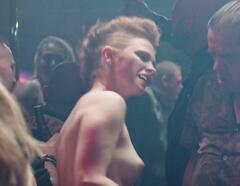 Karyna Khymchuk topless at Ferry De Serie