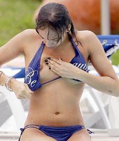 Javine Hylton nude boob paparazzi photo