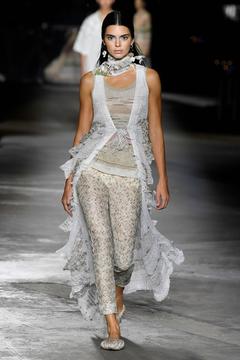 Kendall Jenner Missoni fashion show in Milan