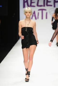 Blonde Pixie Geldof long legs runway image