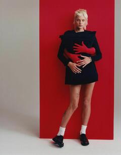 Emma Corrin - Evening Standard Magazine - September 2023