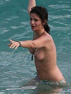 Shermine Shahrivar topless in a see