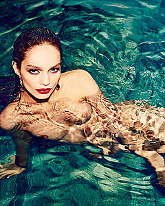 Luma Groethe nude in a water