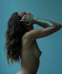 Kasia Kmiotek topless image