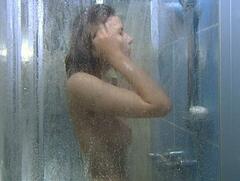 Ina Rudolph naked in a shower at In aller Freundschaft In Leipzig