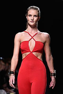 Rosie Huntington-Whiteley in red outfilt runway photo