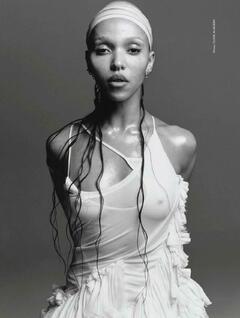 FKA Twigs pokies in Elle, UK - February 2026