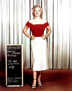 Marilyn Monroe in white scirt and red top