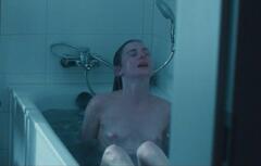 Josefine Preuss nude in a bathtub at Dein Leben gehort mir
