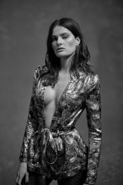 Isabeli Fontana posing for Elle Brazil