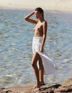 Betsy Volk topless in nature