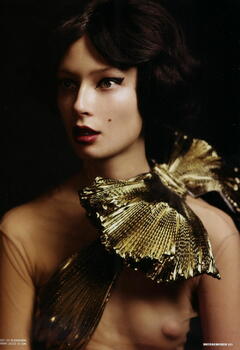 Tiiu Kuik shows her nude tit