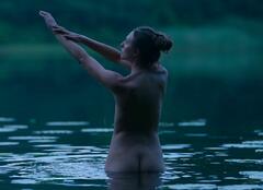 Alice Bier Zanden naked at Ehrengard: The Art of Seduction