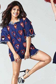 Priyanka Chopra sexy legs