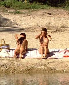 Jennifer Connelly naked in The Hot Spot