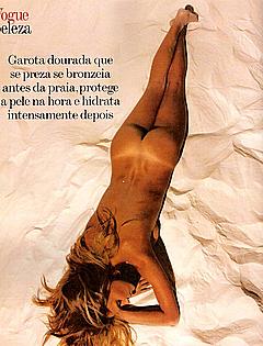 Renata Kuerten lying naked