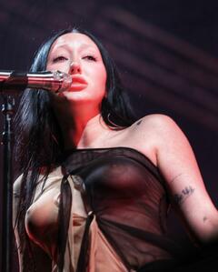 Noah Cyrus see throgh to tits at the Splendour in the Grass Music Festival in Australia