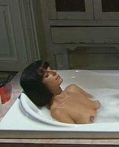 Lisa Enos naked in bathtub scene from Snuff-Movie