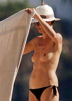 Heidi Klum topless paparazzi image
