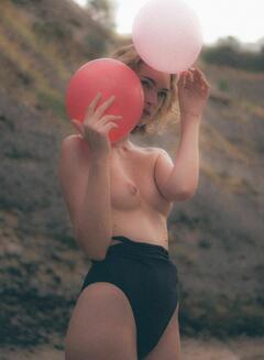 Ambre Renard topless in nature