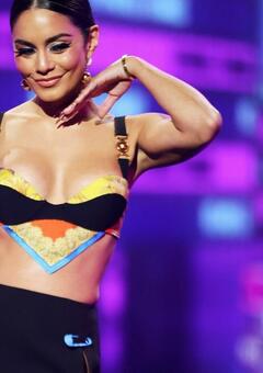 Vanessa Hudgens leggy at 2022 MTV Movie & TV Awards in LA