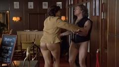 Suzanne Reuter nude ass in Yrrol - En kolossalt genomtänkt film